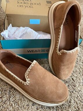 Toms Women’s Tan Suede Slip-On Loafers with Frayed Trim